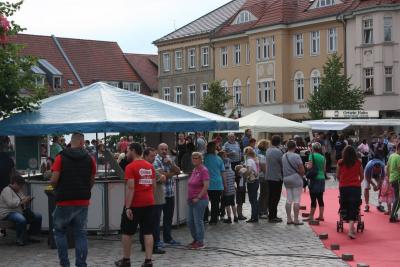 Foto des Albums: Mittsommernachtsshopping 2016 in Wittstock/Dosse (01.07.2016)