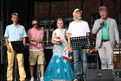 Foto des Albums: Mittsommernachtsshopping 2016 in Wittstock/Dosse (01.07.2016)