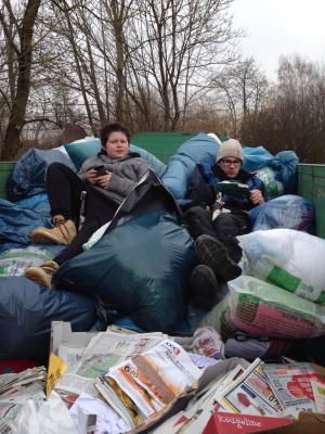Foto des Albums: Altpapiersammeln 2015