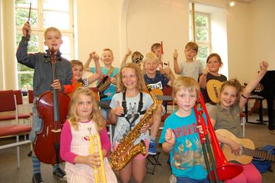 Foto des Albums: IKARUS-Kinder bereiten kleines Konzert vor