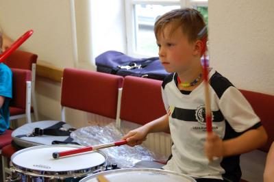 Foto des Albums: IKARUS-Kinder bereiten kleines Konzert vor