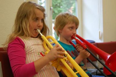 Foto des Albums: IKARUS-Kinder bereiten kleines Konzert vor