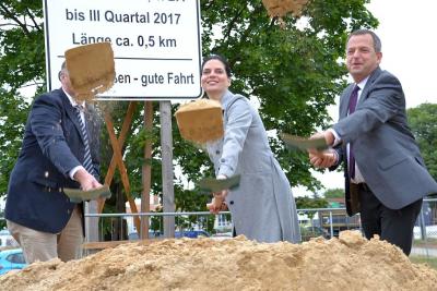 Foto des Albums: Bilder vom ersten Spatenstich für die Baumaßnahme Landestraße 201, Ausbau der Ortsdurchfahrt Falkensee