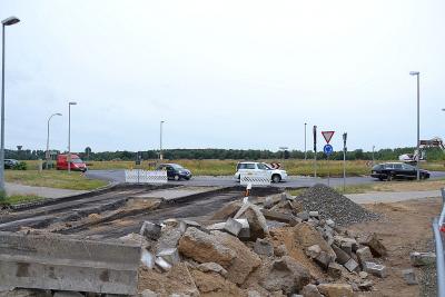 Foto des Albums: Bilder vom ersten Spatenstich für die Baumaßnahme Landestraße 201, Ausbau der Ortsdurchfahrt Falkensee