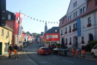 Foto des Albums: Heimat- und Wiesenfest 2016: Impressionen vom Aufbau (21. 07. 2016)