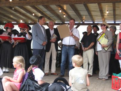 Foto des Albums: 25-jähriges Partnerschaftsjubiläum der Stadt Mühlberg/Elbe und der Gemeinde Gutach (Schwarzwaldbahn) am 22. Juni 2016