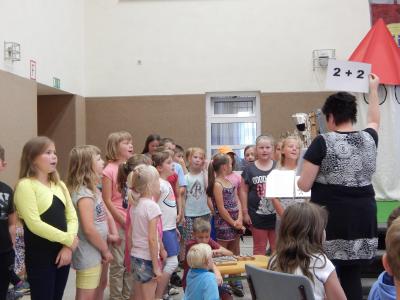 Foto des Albums: 1. Schultag Begrüßung in der Turnhalle