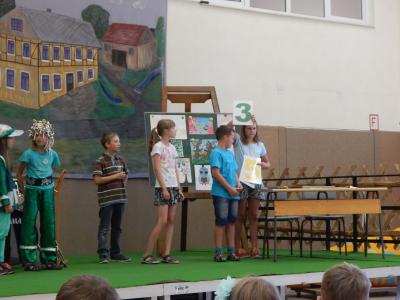 Foto des Albums: 1. Schultag Begrüßung in der Turnhalle