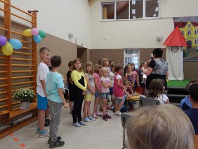 Foto des Albums: 1. Schultag Begrüßung in der Turnhalle
