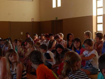 Foto des Albums: Abschluss Klasse 4 in der Turnhalle