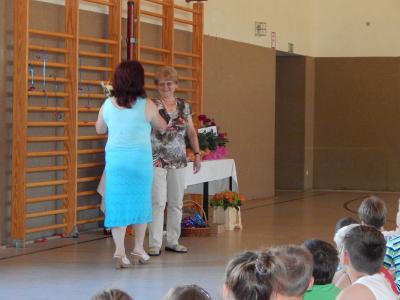 Foto des Albums: Abschluss Klasse 4 in der Turnhalle