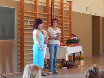Foto des Albums: Abschluss Klasse 4 in der Turnhalle