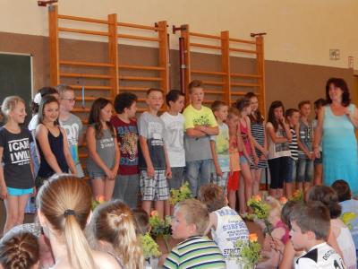 Foto des Albums: Abschluss Klasse 4 in der Turnhalle