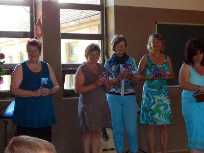 Foto des Albums: Abschluss Klasse 4 in der Turnhalle