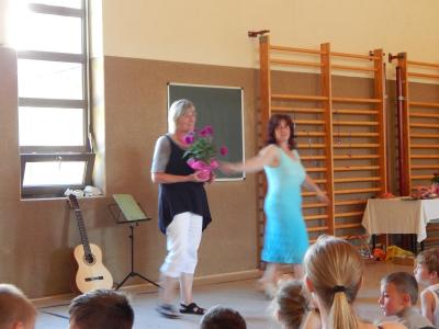 Foto des Albums: Abschluss Klasse 4 in der Turnhalle