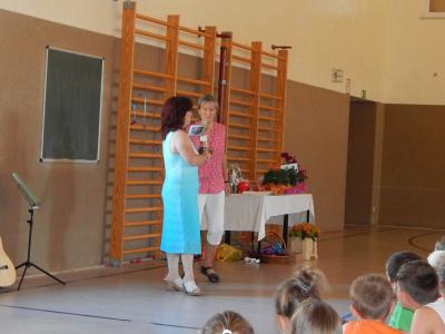 Foto des Albums: Abschluss Klasse 4 in der Turnhalle