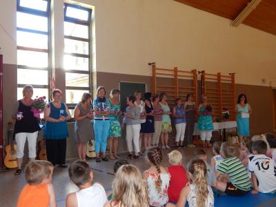 Foto des Albums: Abschluss Klasse 4 in der Turnhalle