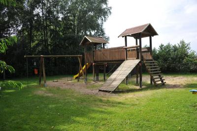 Foto des Albums: Spielplatz Drei Eichen 2016