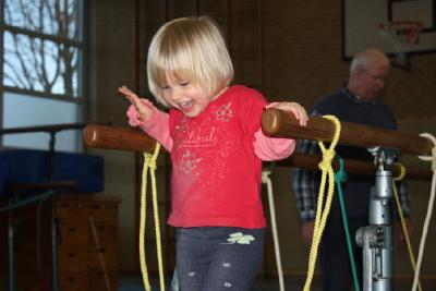 Foto des Albums: Eltern - Kind - Turnen
