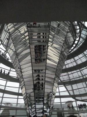 Foto des Albums: Auch 2016 besuchen Schüler den Bundestag (15. 06. 2016)