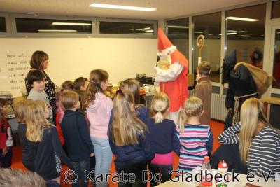 Foto des Albums: Weihnachtsfeier im Karate Do Gladbeck 2015