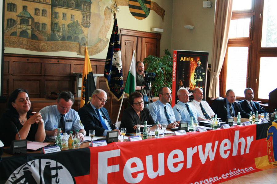 Foto der Galerie: 2. Diskussionsforum "Zukunft Ehrenamt - Feuerwehr 2020"