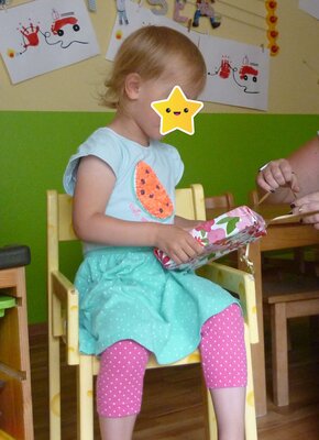 Vorschaubild: Hilfe beim Geschenkauspacken