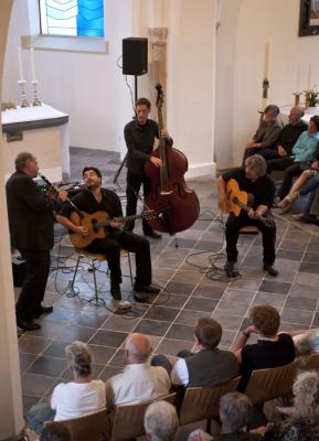 Vorschaubild: 2012, Joscho Stephan & Helmut Eisel Quartett, „Gypsy Swing trifft Klezmer“