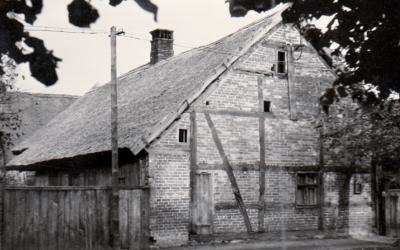 Vorschaubild: Dorfstraße 24 | ca.1963 | abgerissen | heute Grünfläche