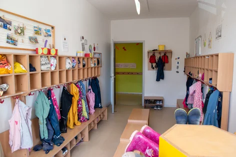 Garderobe Fuchs- & Schmetterlingsgruppe 