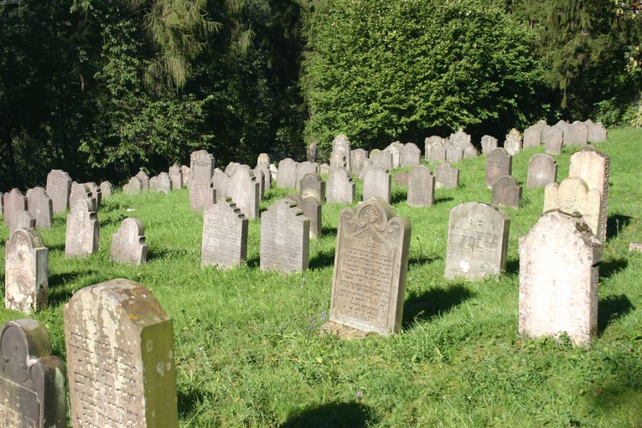 J&uuml;discher Friedhof, Ortsteil Abterode  (Bild vergr&ouml;&szlig;ern)