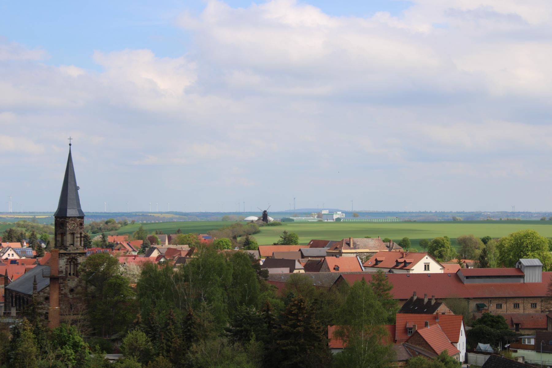 Blick in Richtung S&uuml;dosten  (Bild vergr&ouml;&szlig;ern)