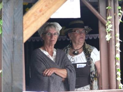 Vorschaubild: Ob der viele Kuchen wohl verkauft wird?  Foto: S. Ziehn - Ellrich