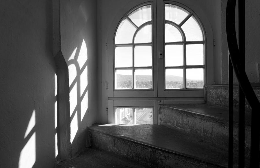 lt im Treppenhaus 3  (Bild vergr&ouml;&szlig;ern)