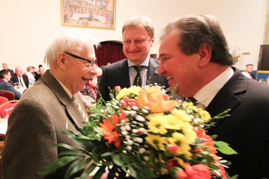Ehrenb&uuml;rger (C) Sandi Wermes  (Bild vergr&ouml;&szlig;ern)