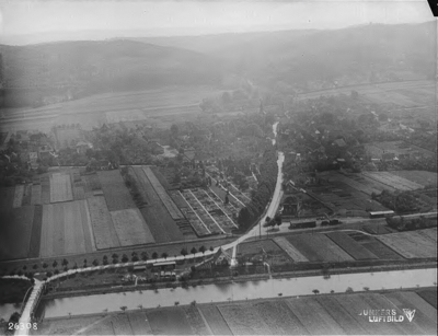 Vorschaubild: Bad Essen, Juli 1929. Blick über Kanal und Friedhof zum Wiehengebirge. (RW0229, Nr.6308)