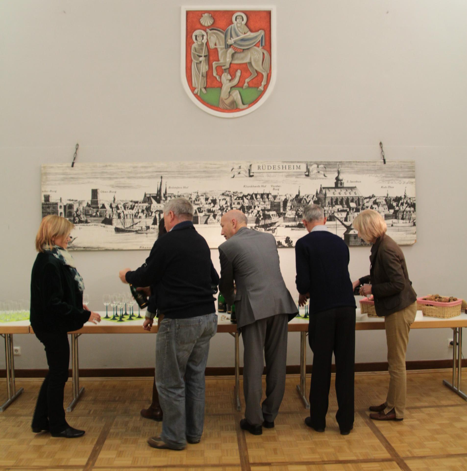 Foto der Galerie: Besuch aus Meursault in Rüdesheim, Einweihung des „Platz von Meursault“
