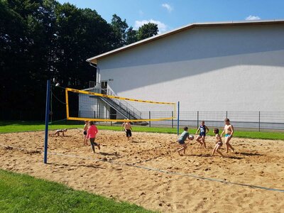 Vorschaubild: Volleyball spielen am Freibad...
