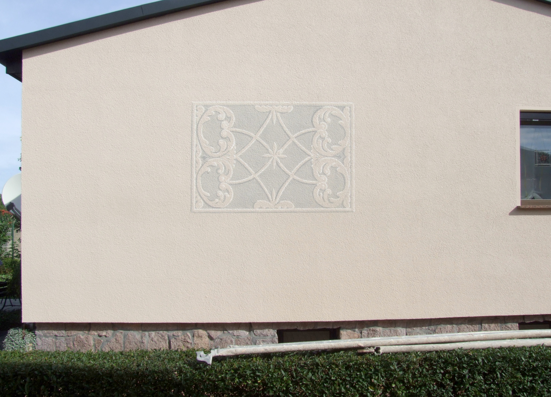 Bild: Fassade Grisaille