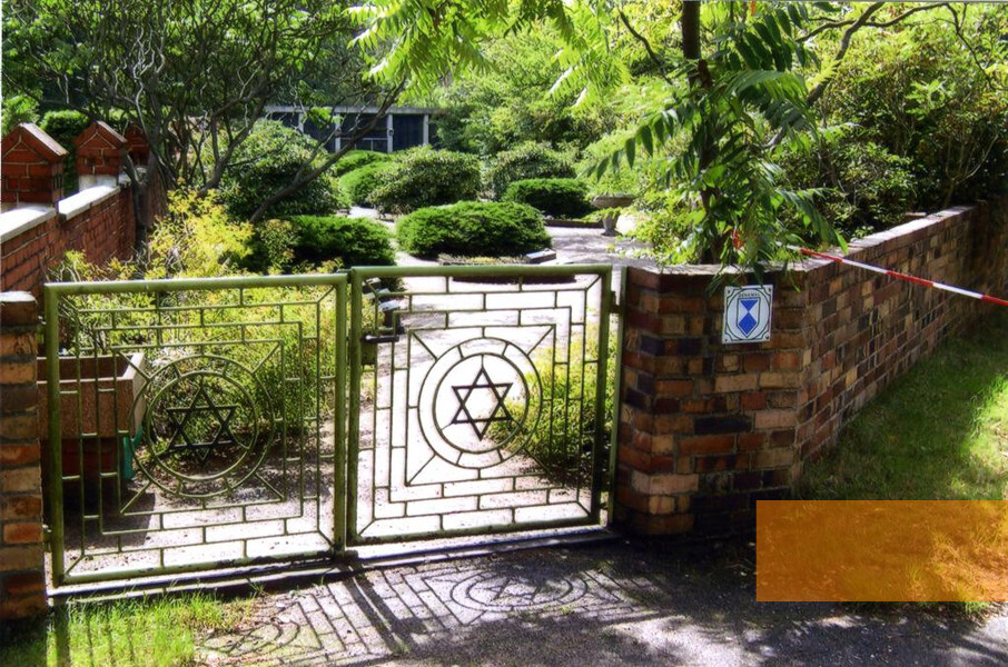 Bild: Eingangstor Jüdischer Friedhof Tröbitz