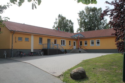 Vorschaubild: Außenansicht des Kindergartengebäudes