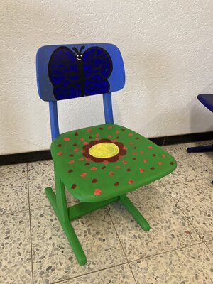Vorschaubild: Stuhl von Amélie, Klasse 4a, 2022/23