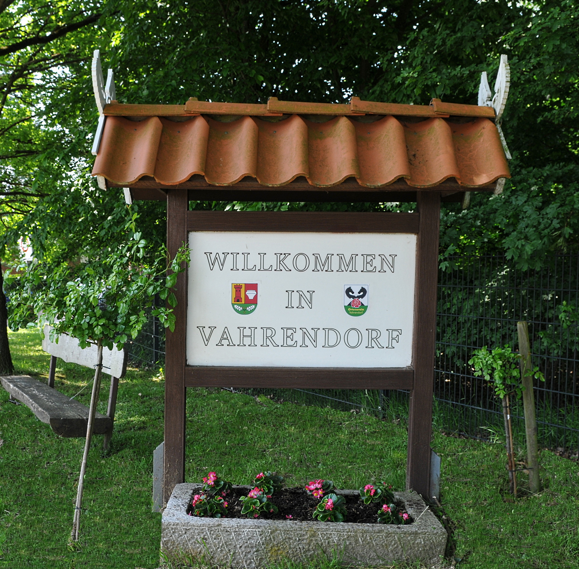Bild: Ortseingang Vahrendorf