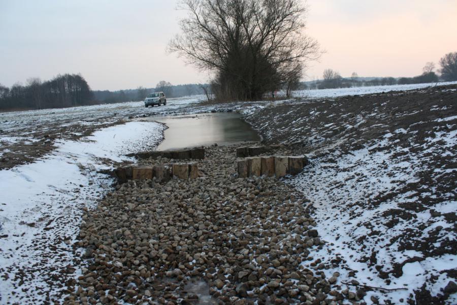 Sohlschwelle zum Wasserr&uuml;ckhalt 