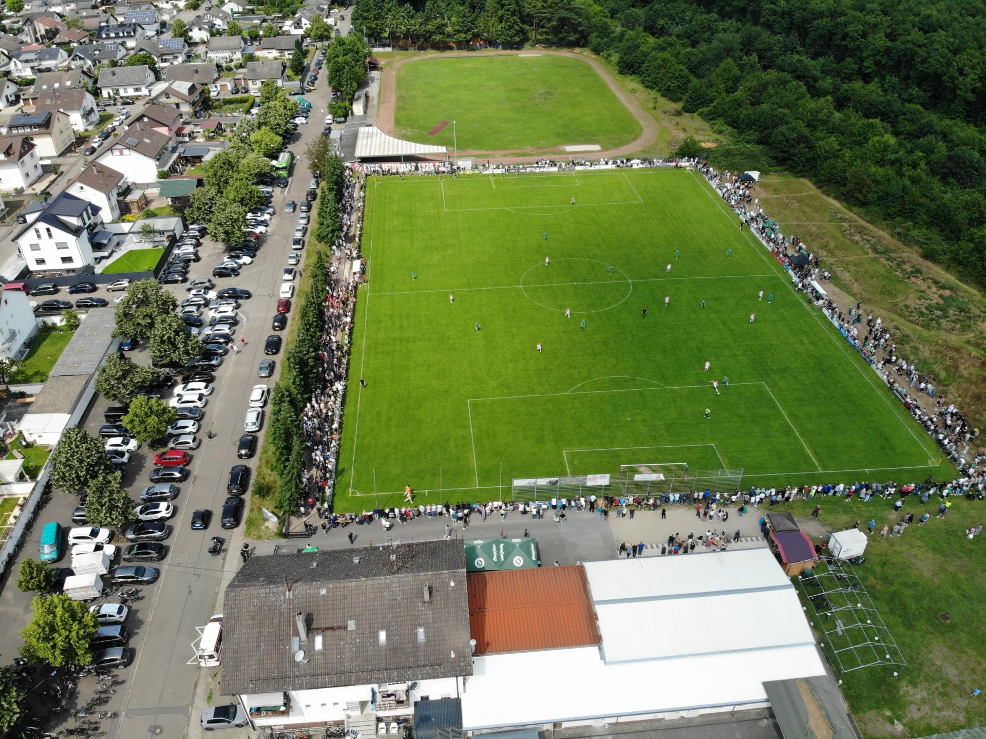 Relegationsspiel FC Forst - FC Kirrlach (1:3) am 09.06.2025 in Neudorf  (Bild vergr&ouml;&szlig;ern)