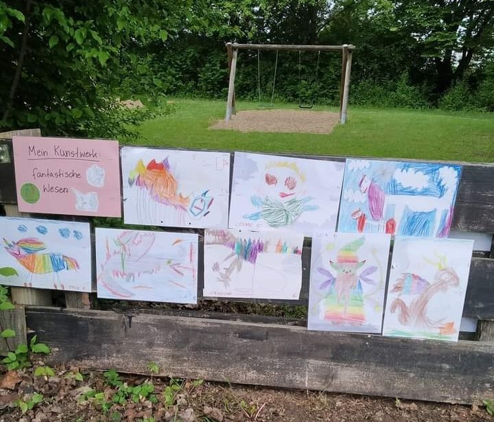 Bild: Pfingsten | Schmunzelsteine und Bilderausstellung „Fantasiewesen“Für Kiga- und Grundschulkinder