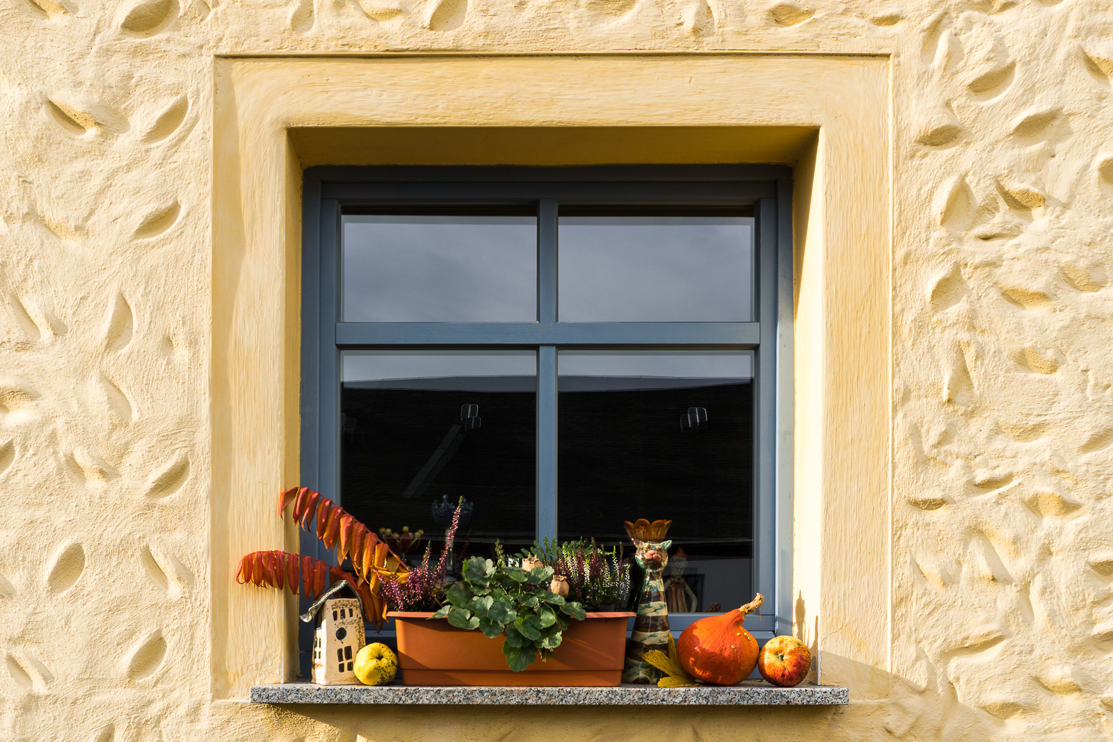 Fensterschmuck  (Bild vergr&ouml;&szlig;ern)