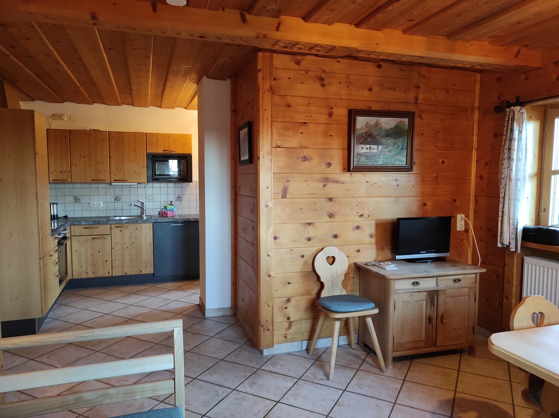 Wohnzimmer  (Bild vergr&ouml;&szlig;ern)