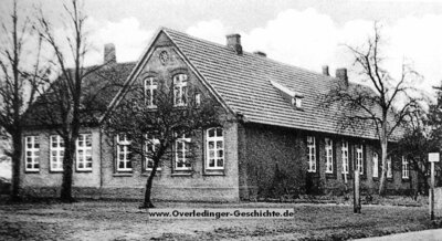 Vorschaubild: Die ehemalige Schule II Ostrhauderfehn an der 2.Südwieke (Kirchstraße) ist heute ein Gemeinde- und Vereinszentrum.