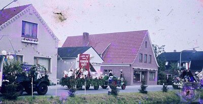 Vorschaubild: 1969: Umzug 200-Jahre-Rhauderfehn am Untenende Westrhauderfehns.